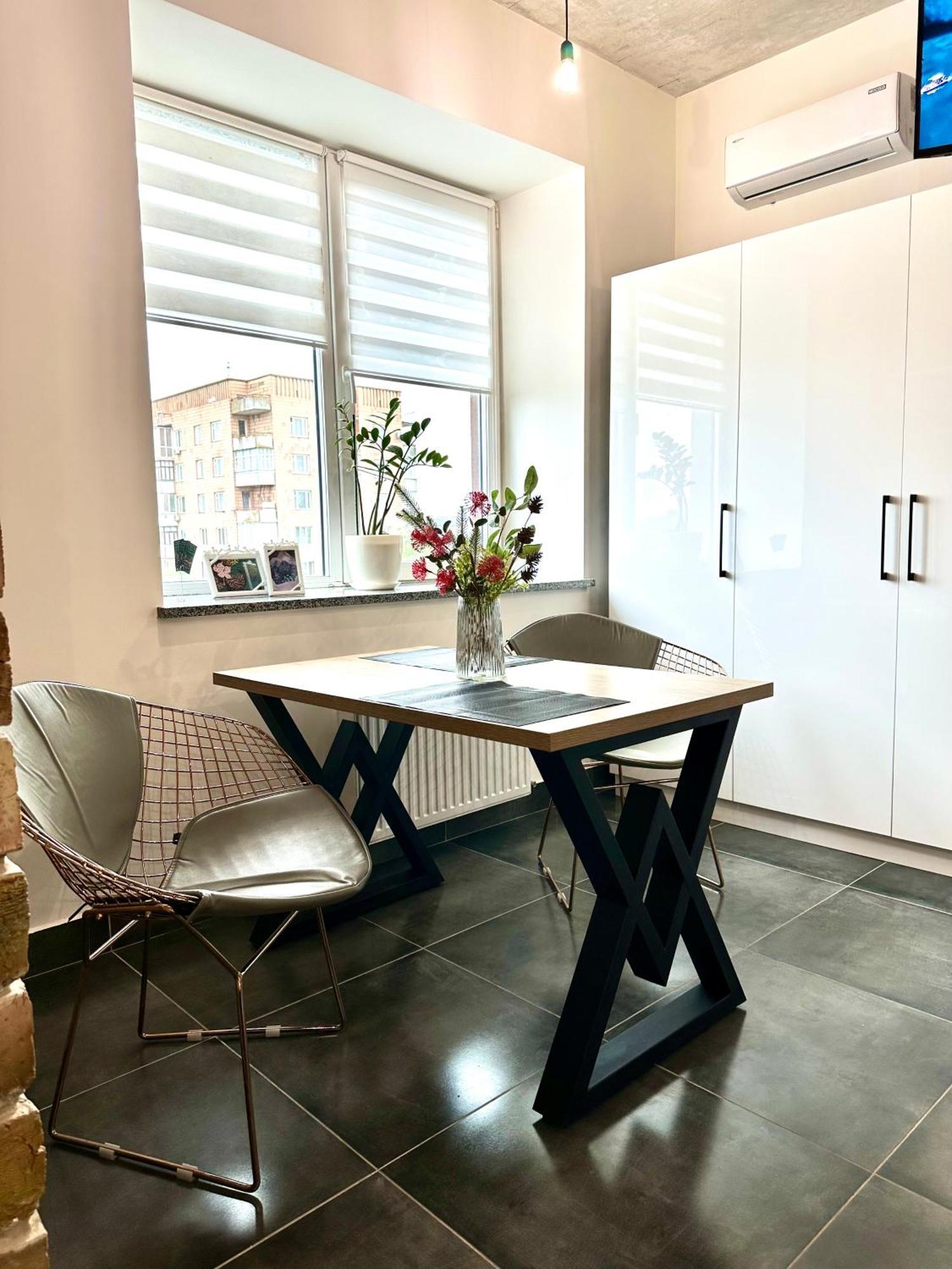 Comfortable Apartments With A Coffee Machine In The City Centre, Zlata Plaza Рівне Екстер'єр фото